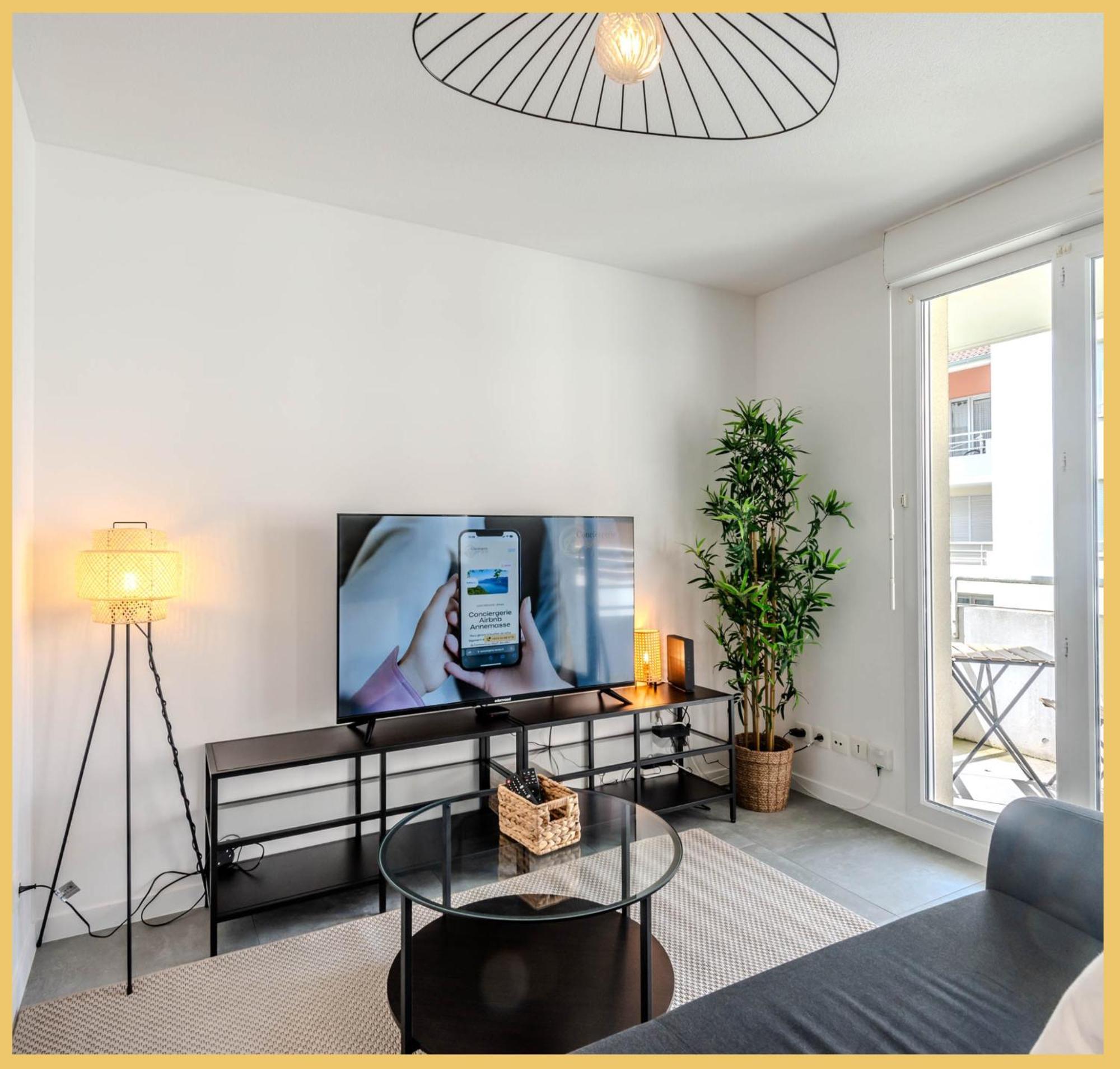Chez Nico I T3 I Ville La Grand Экстерьер фото
